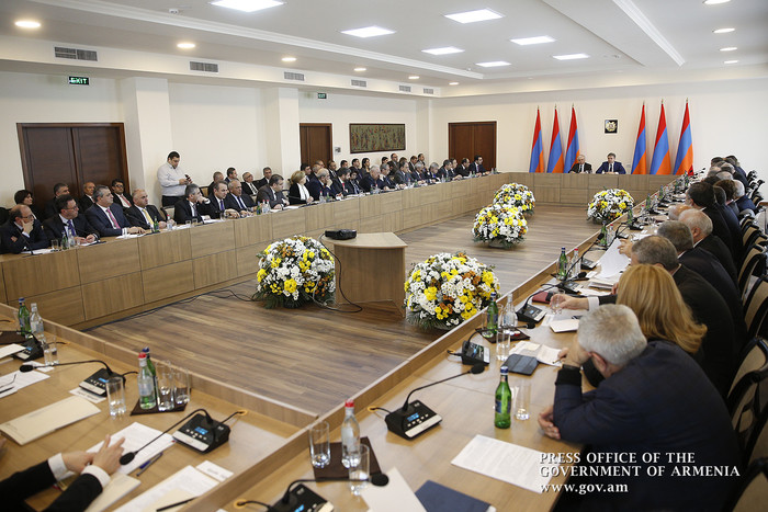 «Եկեք ուղղակի թևերներս քշտենք, սկսենք աշխատել». ՀՀ վարչապետը հանդիպել է ՀՀ դիվանագիտական ներկայացուց