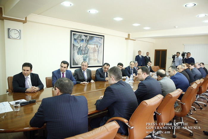 Վարչապետը Հայաստանի զարգացման հիմնադրամի աշխատակազմին է ներկայացրել նորանշանակ գործադիր տնօրենին