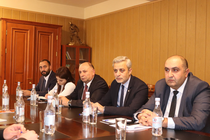 Արայիկ Հարությունյանն այցելել է Արարատի մարզի ազգային փոքրամասնությունների բնակավայրեր