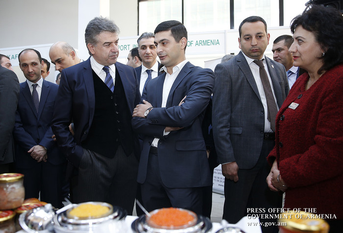Վարչապետը ծանոթացել է «ԱրմՊրոդԷքսպո» գյուղատնտեսական ցուցահանդեսին ներկայացված արտադրանքին