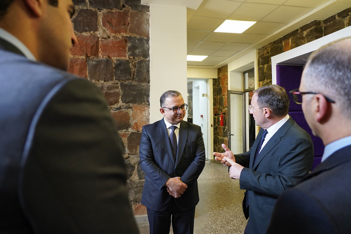 Փոխվարչապետ Խաչատրյանն այցելել է «ՍոֆթԿոնստրակտ» տեխնոլոգիական ընկերություն