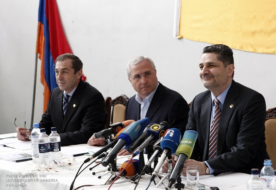 Վարչապետը  գյուղացիների հետ քննարկել է կոոպերատիվների ներդրման ծրագիրը