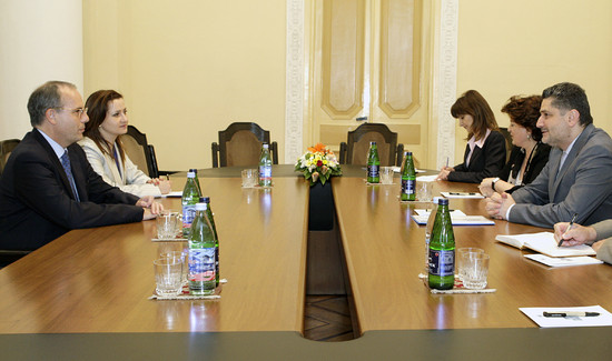 Պաշտոնական լրահոս