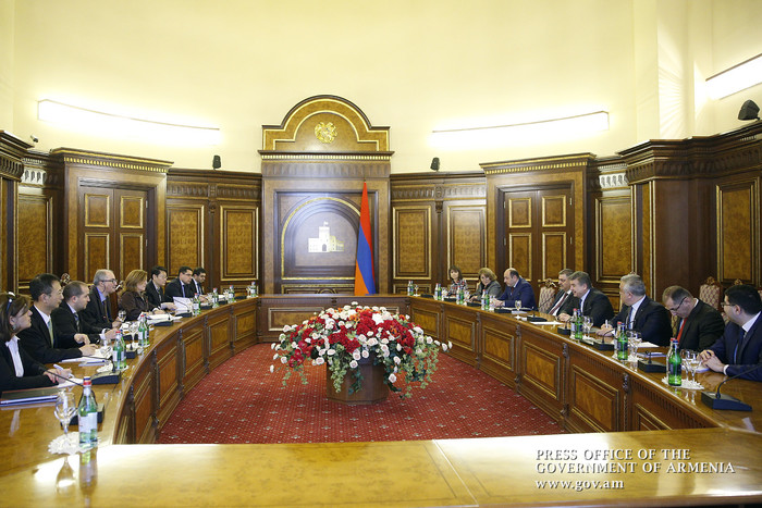 Վարչապետն ԱՄՀ հայաստանյան առաքելության ղեկավարի հետ քննարկել է տնտեսության զարգացմանն ու կառավարությ