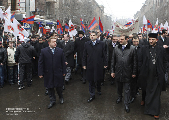 Հանդիսավոր քայլերթով նշվեց Վարդանանց տոնը