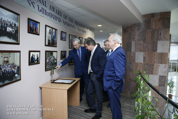 Վարչապետը ծանոթացել է «Սինոփսիս Արմենիա» և «Վօլօ» ընկերությունների ծրագրերին