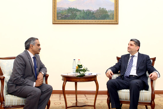 Վարչապետն ընդունել է ՀՀ-ում Հնդկաստանի նորանշանակ դեսպանին