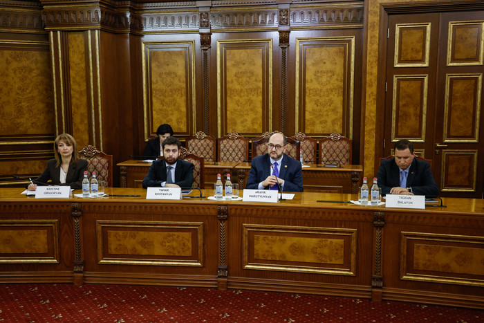 Արայիկ Հարությունյանն ընդունել է Եվրոպական հանձնաժողովի և ԱԳԵԾ պատվիրակությանը