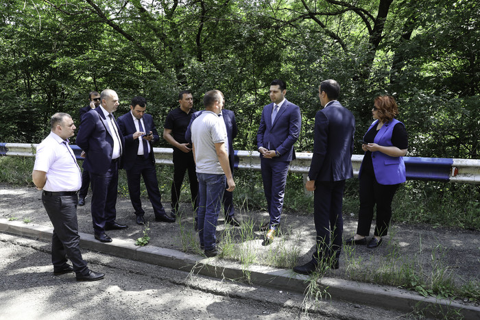 Ճանապարհների հիմնանորոգում, դպրոցի կառուցում, սոցիալական ծառայությունների տարածքային կենտրոնի բացում
