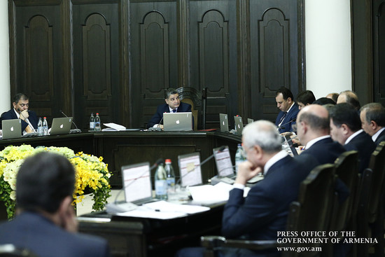 ՀՀ վարչապետ Տիգրան Սարգսյանը հանձնարարել է ստեղծել արագաչափերի տուգանքների իրավաչափությունն ուսումնա