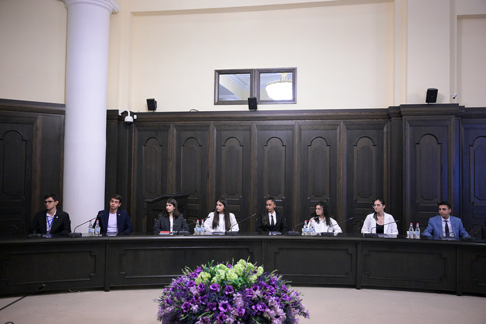 Արայիկ Հարությունյանը Կառավարությունում ընդունել է «Երիտասարդ քաղաքագետների ակումբ»-ի անդամներին