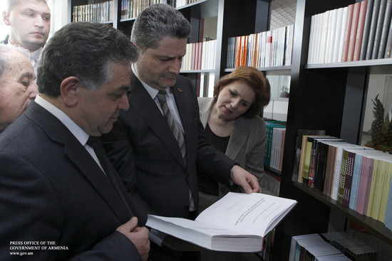 Վարչապետի գլխավորությամբ քննարկվել են գրականության ոլորտի զարգացման խնդիրները