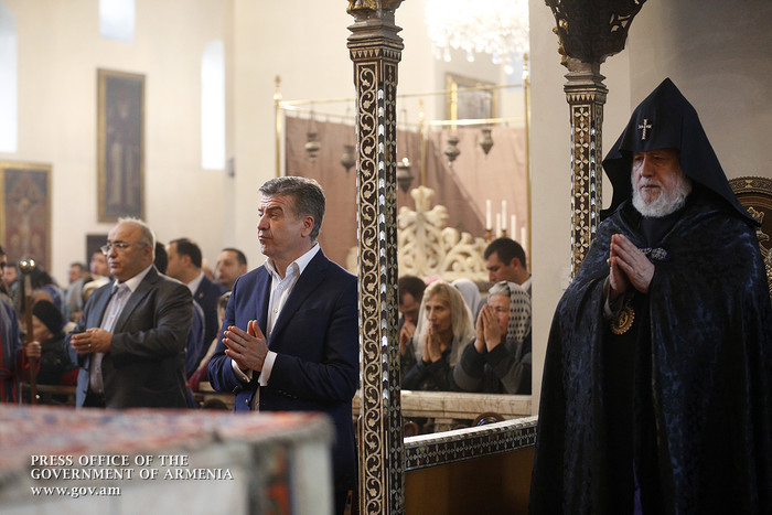 Վարչապետը ներկա է գտնվել ապրիլյան պատերազմում զոհված հայորդիների հիշատակին նվիրված հոգեհանգստյան արա