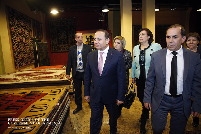 Վարչապետն այցելել է «Մեգերյան կարպետ» ընկերություն