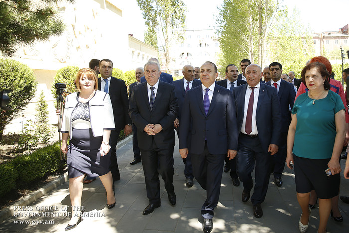 Վարչապետն այցելել է Շիրակի մարզ