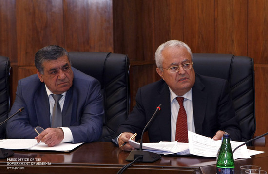 Շարունակվում են նախարարների հաշվետվությունների լսումները