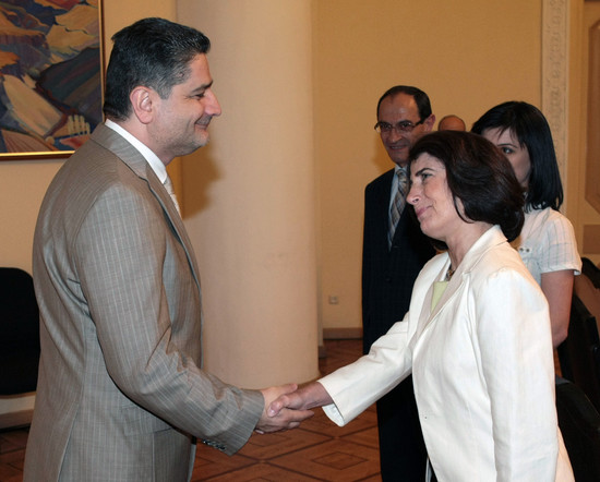 Պաշտոնական լրահոս