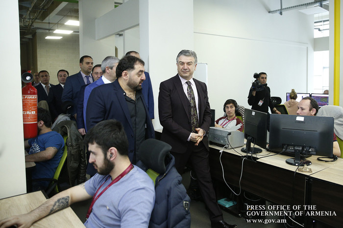Վարչապետը ծանոթացել է ՏՏ ոլորտում գործունեություն ծավալող SoftConstruct ընկերության գործունեությանն 