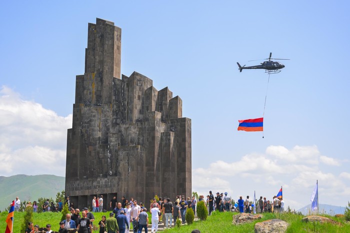 Փոխվարչապետ Մհեր Գրոգորյանը Ապարանում մասնակցել է Հանրապետության տոնին նվիրված միջոցառմանը