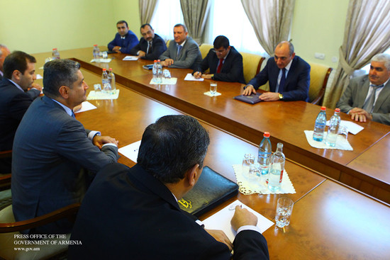 Տիգրան Սարգսյանը և Բակո Սահակյանը քննարկել են երկու հայկական պետությունների միջև համատեղ ծրագրերի իր