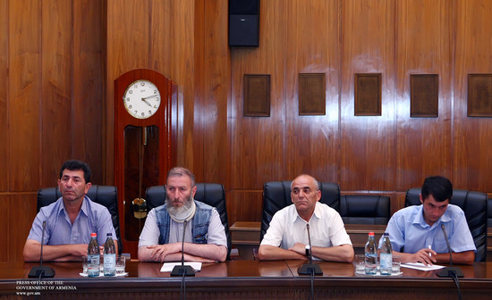 Կառավարության ղեկավարն ընդունել է ազատամարտիկներին