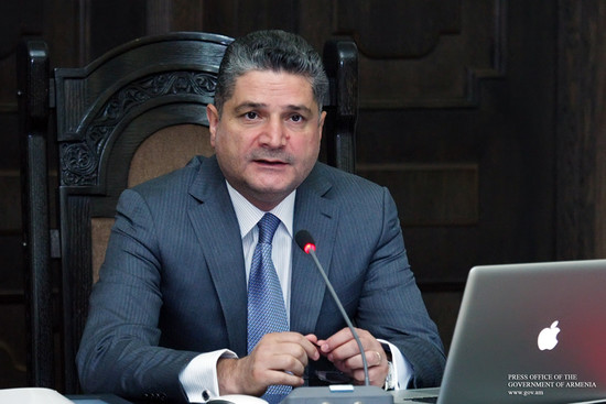 Կառավարությունը ձեռնամուխ է լինում 2014թ. պետբյուջեի նախագծի քննարկմանը