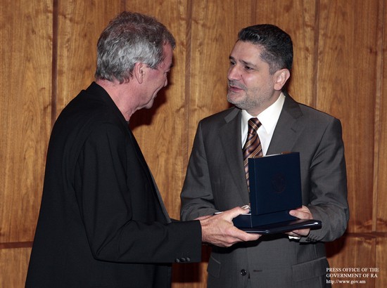 Պաշտոնական լրահոս