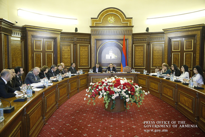Վարչապետին է ներկայացվել ՀՀ աշխատանքի և սոցիալական հարցերի նախարարության 2015 թ. գործունեության հաշվ