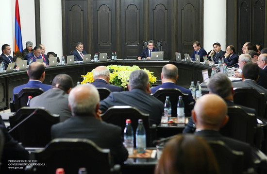 Կենսաթոշակը կավելանա 15 տոկոսով, պետական հատվածի աշխատավարձը` մոտ 40 տոկոսով