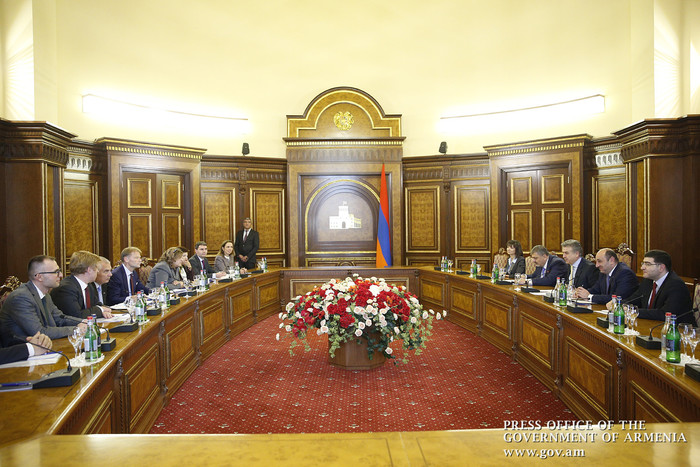 Կարեն Կարապետյանն ընդունել է Եվրոպական ներդրումային բանկի փոխնախագահ Վազիլ Հուդակի գլխավորած պատվիրա