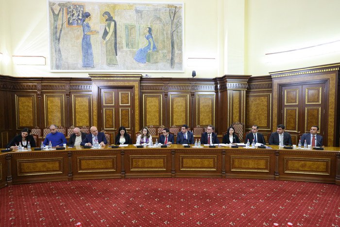 Արայիկ Հարությունյանի գլխավորությամբ քննարկվել են տեղեկատվության ազատության ոլորտում առկա խնդիրներն 
