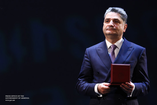 Մի խումբ ուսուցիչներ պարգևատրվել են ՀՀ վարչապետի հուշամեդալով և շնորհակալագրով