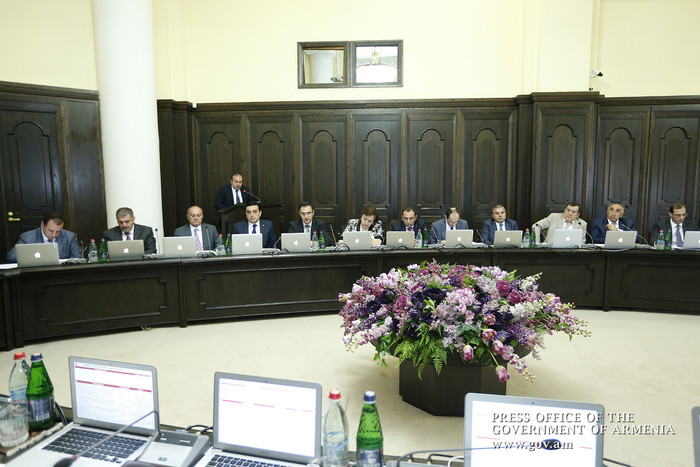 ՀՀ վարչապետը հանձնարարականներ է տվել կրթության ոլորտի և գնումների գործընթացի  բարեփոխումների վերաբեր