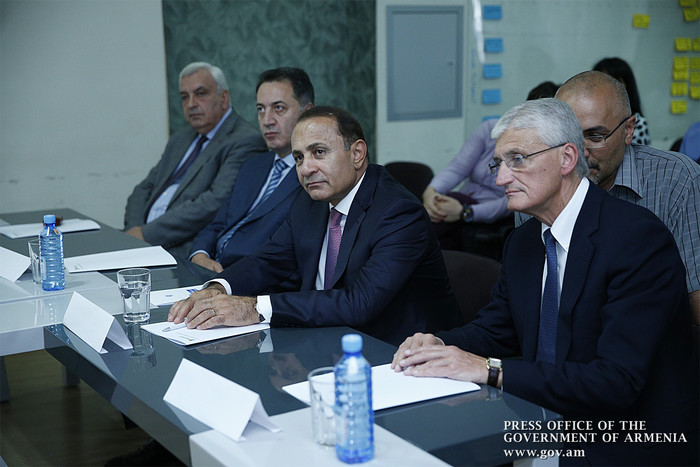 Վարչապետն այցելել է «Մայքրոսոֆթ» ինովացիոն կենտրոն
