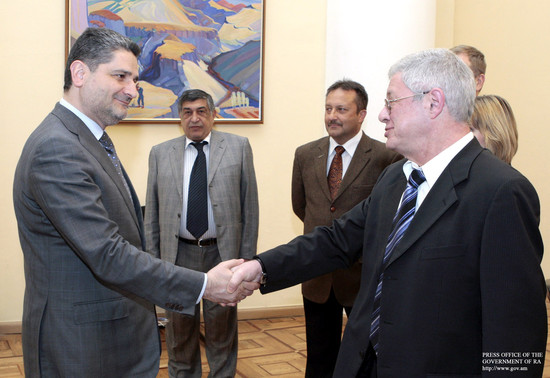 Պաշտոնական լրահոս