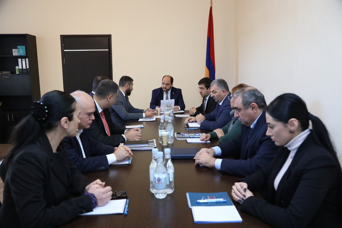 Արայիկ Հարությունյանն այցելել է Շուկայի վերահսկողության տեսչական մարմին