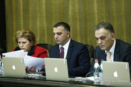 Հանրությանը հուզող խնդիրները կառավարության ուշադրության կենտրոնում են