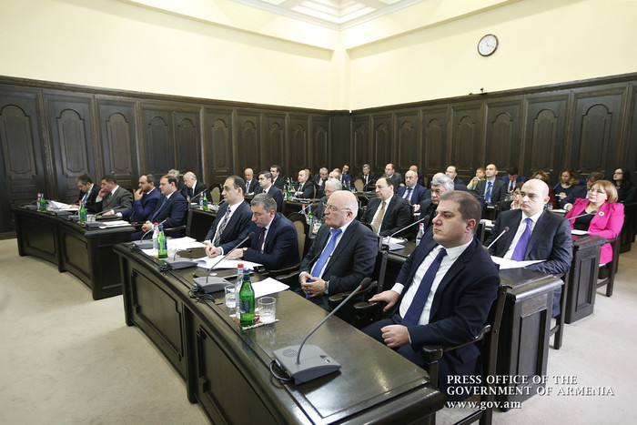 Վարչապետը խստագույնս զգուշացրել է. ադմինիստրատիվ ռեսուրսը քարոզչության համար օգտագործելն  «արջի ծառա