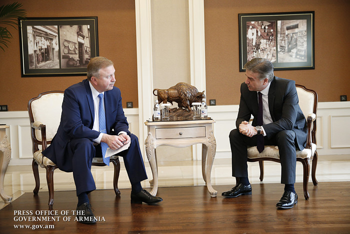 Վարչապետ Կարապետյանն առանձնազրույց է ունեցել է Բելառուսի իր գործընկերոջ հետ
