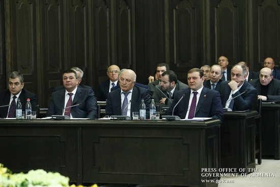 Հանրությանը հուզող խնդիրները կառավարության ուշադրության կենտրոնում են