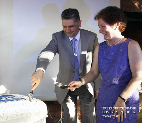 Տիգրան Սարգսյանը շնորհավորել է Էդմունդ Մասքիի անվան կրթաթոշակին արժանացածներին