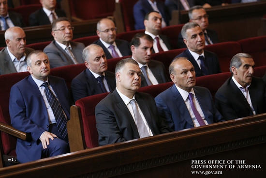 Կառավարության ղեկավարն ընդունել է Հայաստանի գործարարներին