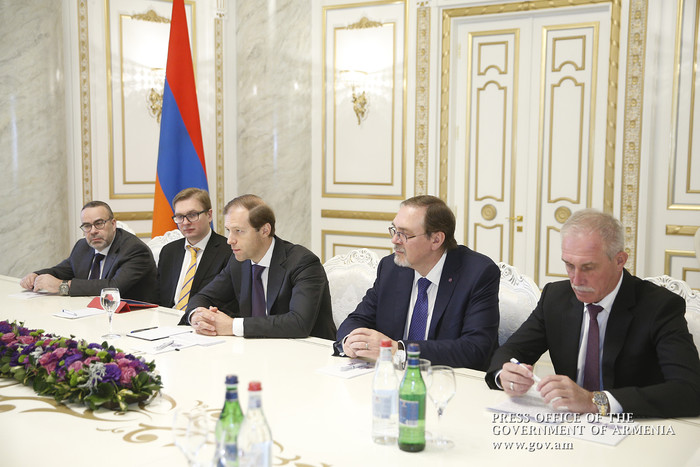 Վարչապետն ընդունել է ՌԴ արդյունաբերության և առևտրի նախարարի գլխավորած պատվիրակությանը