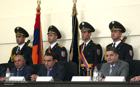 Վարչապետը շնորհավորել է ԱԻՆ աշխատակիցներին համակարգի 20-ամյակի և մասնագիտական օրվա առթիվ