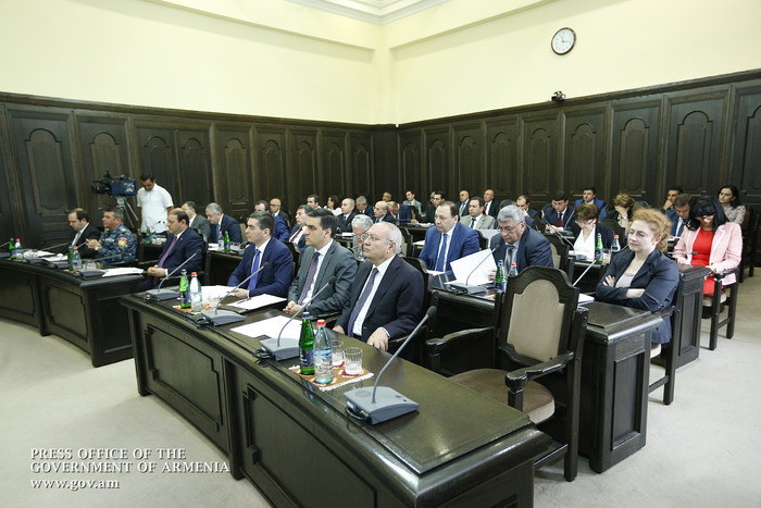 Կառավարությունը կաջակցի Արմավիրի մարզում ուժեղ քամու և կարկուտի պատճառած վնասի վերացմանը և մի շարք ա