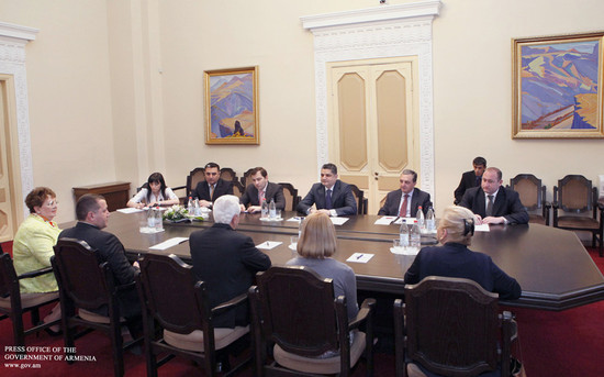 Տիգրան Սարգսյանն ընդունել է ԱՄՆ «Կազմակերպությունների ազգային էթնիկ կոալիցիայի» պատվիրակությանը