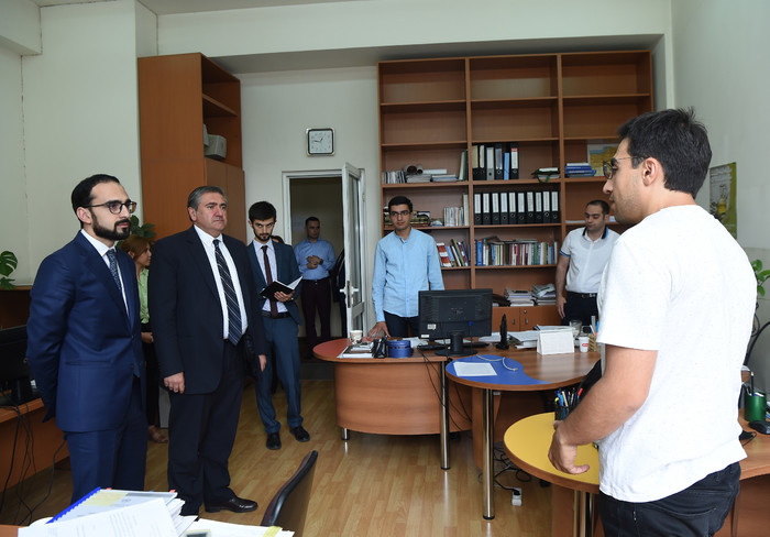Փոխվարչապետ Տիգրան Ավինյանը շրջայց է կատարել Գյուղատնտեսության նախարարությունում