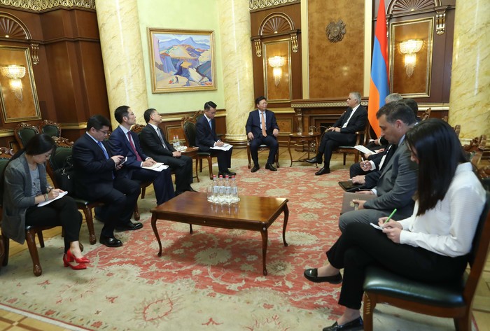 Փոխվարչապետ Մհեր Գրիգորյանն ընդունել է ՉԺՀ պատվիրակությանը