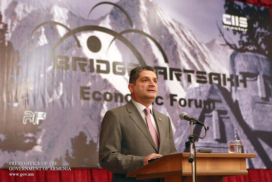 Մեկնարկել է «Բրիջ Արցախ 2011» տնտեսական համաժողովը