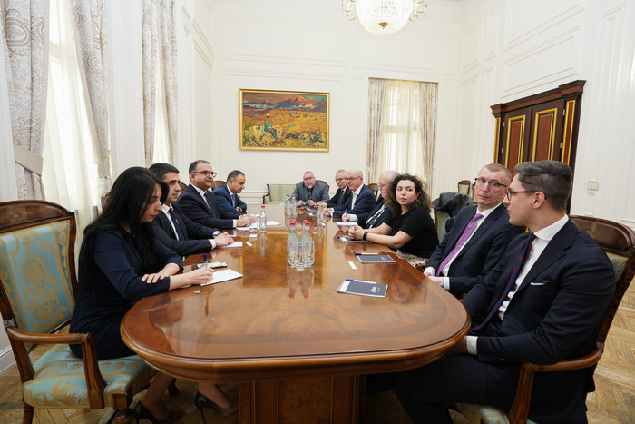 Տիգրան Խաչատրյանն ընդունել է Լեհաստանի դեսպանին եւ Վարշավայի ֆոնդային բորսայի ներկայացուցիչներին